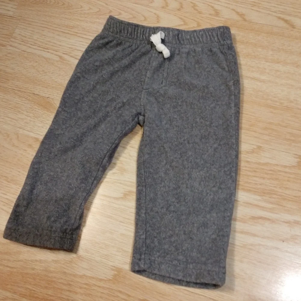 Carter's Gray Sweatpants - 9 Months